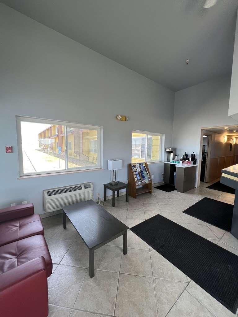 Surestay Hotel By Best Western Уелс Интериор снимка